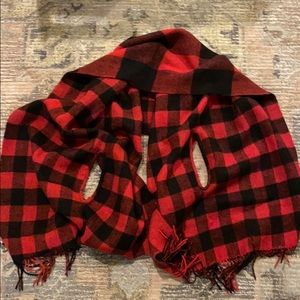 Madewell Buffalo Check Cape Scarf 🧣